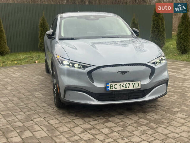 Серый Форд Mustang Mach-E, объемом двигателя 0 л и пробегом 5 тыс. км за 30000 $, фото 1 на Automoto.ua