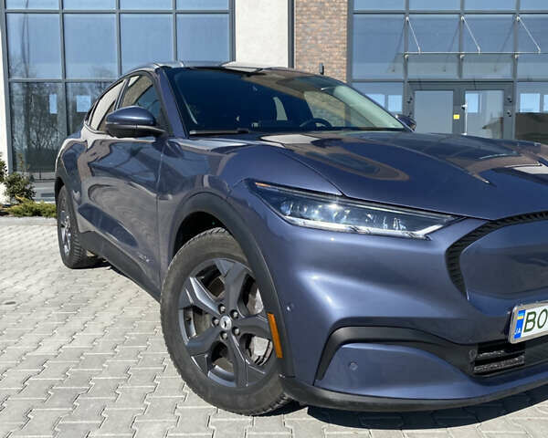 Синий Форд Mustang Mach-E, объемом двигателя 0 л и пробегом 102 тыс. км за 22900 $, фото 1 на Automoto.ua