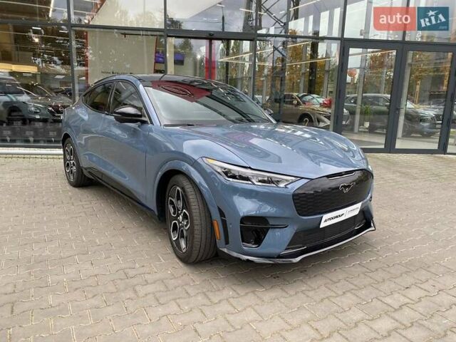 Форд Mustang Mach-E 2023 в Одессе на Automoto.ua Синий Форд Mustang Mach-E, объемом двигателя 0 л и пробегом 22 тыс. км за 37199 $, фото 1 на Automoto.ua