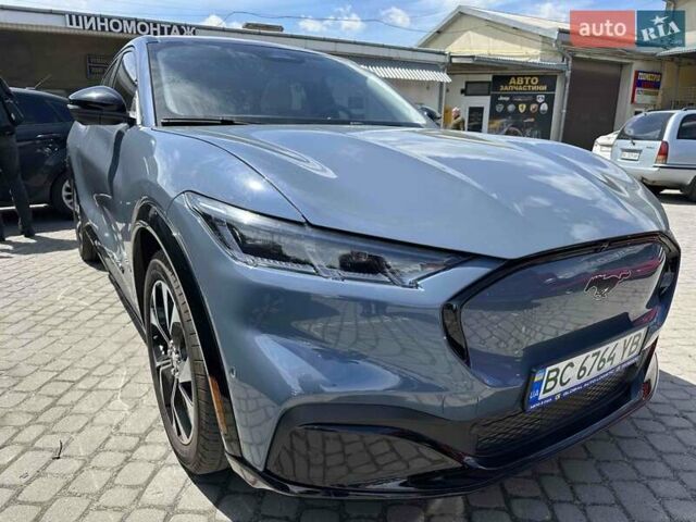 Синий Форд Mustang Mach-E, объемом двигателя 0 л и пробегом 30 тыс. км за 29500 $, фото 1 на Automoto.ua