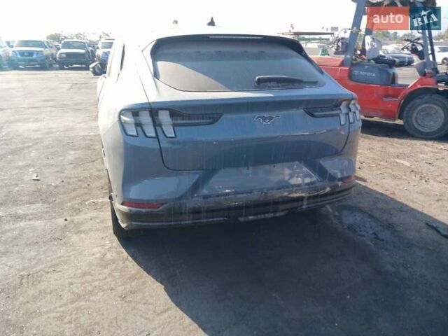 Синий Форд Mustang Mach-E, объемом двигателя 0 л и пробегом 23 тыс. км за 27000 $, фото 1 на Automoto.ua