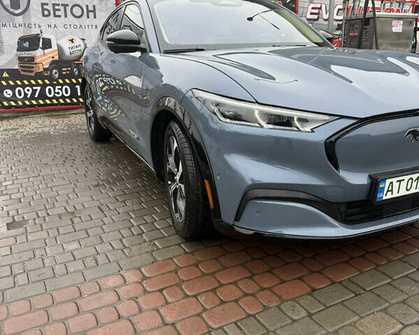 Синий Форд Mustang Mach-E, объемом двигателя 0 л и пробегом 10 тыс. км за 30500 $, фото 1 на Automoto.ua