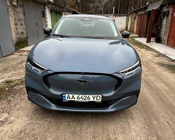 Синій Форд Mustang Mach-E, об'ємом двигуна 0 л та пробігом 72 тис. км за 24500 $, фото 1 на Automoto.ua