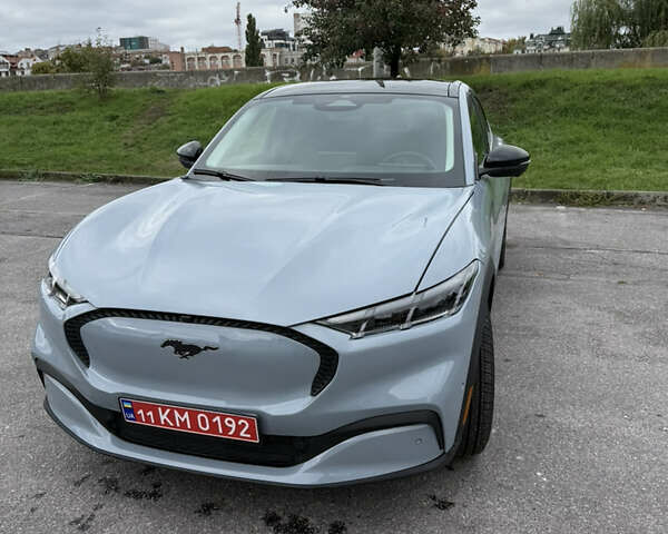 Синий Форд Mustang Mach-E, объемом двигателя 0 л и пробегом 3 тыс. км за 26500 $, фото 1 на Automoto.ua