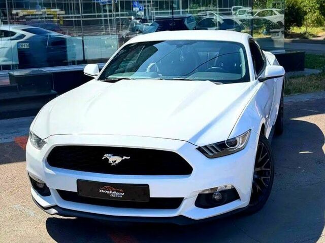 Білий Форд Мустанг, об'ємом двигуна 2.3 л та пробігом 67 тис. км за 15000 $, фото 1 на Automoto.ua