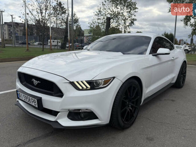 Білий Форд Мустанг, об'ємом двигуна 2.26 л та пробігом 108 тис. км за 21000 $, фото 1 на Automoto.ua