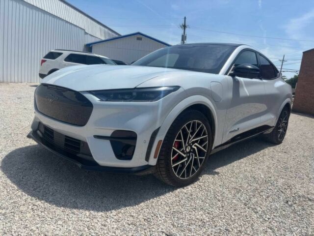 Білий Форд Мустанг, об'ємом двигуна 0 л та пробігом 30 тис. км за 15000 $, фото 1 на Automoto.ua