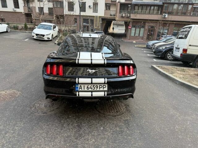 Черный Форд Мустанг, объемом двигателя 2.3 л и пробегом 150 тыс. км за 7499 $, фото 1 на Automoto.ua