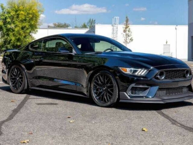 Чорний Форд Мустанг, об'ємом двигуна 5 л та пробігом 121 тис. км за 4500 $, фото 1 на Automoto.ua