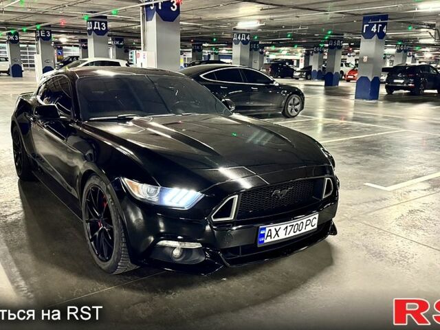 Черный Форд Мустанг, объемом двигателя 2.3 л и пробегом 13 тыс. км за 16000 $, фото 1 на Automoto.ua