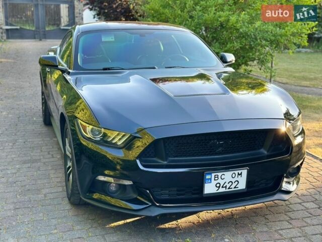 Черный Форд Мустанг, объемом двигателя 2.26 л и пробегом 105 тыс. км за 19500 $, фото 1 на Automoto.ua