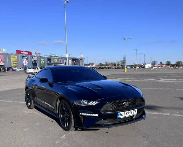 Черный Форд Мустанг, объемом двигателя 2.3 л и пробегом 109 тыс. км за 23000 $, фото 1 на Automoto.ua