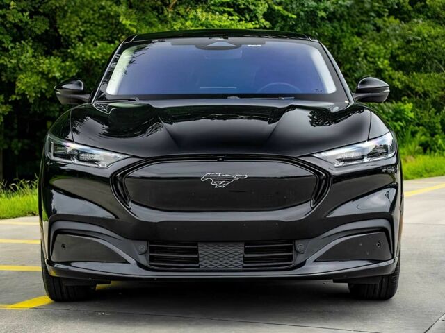 Черный Форд Мустанг, объемом двигателя 0 л и пробегом 10 тыс. км за 8540 $, фото 1 на Automoto.ua