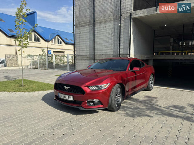 Красный Форд Мустанг, объемом двигателя 2.26 л и пробегом 110 тыс. км за 16200 $, фото 1 на Automoto.ua
