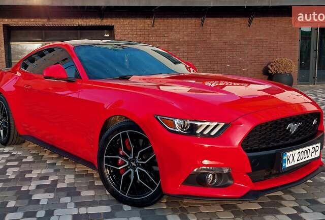 Красный Форд Мустанг, объемом двигателя 2.26 л и пробегом 59 тыс. км за 22000 $, фото 1 на Automoto.ua