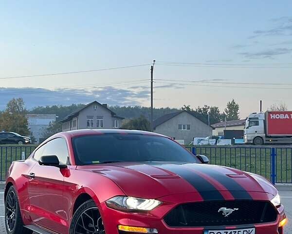 Красный Форд Мустанг, объемом двигателя 2.3 л и пробегом 102 тыс. км за 27500 $, фото 1 на Automoto.ua
