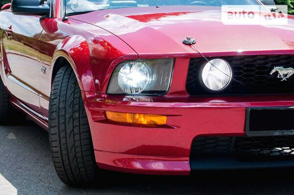 Червоний Форд Мустанг, об'ємом двигуна 4.6 л та пробігом 144 тис. км за 23000 $, фото 1 на Automoto.ua