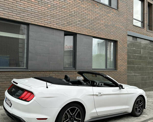 Форд Мустанг, объемом двигателя 2.3 л и пробегом 79 тыс. км за 27000 $, фото 1 на Automoto.ua