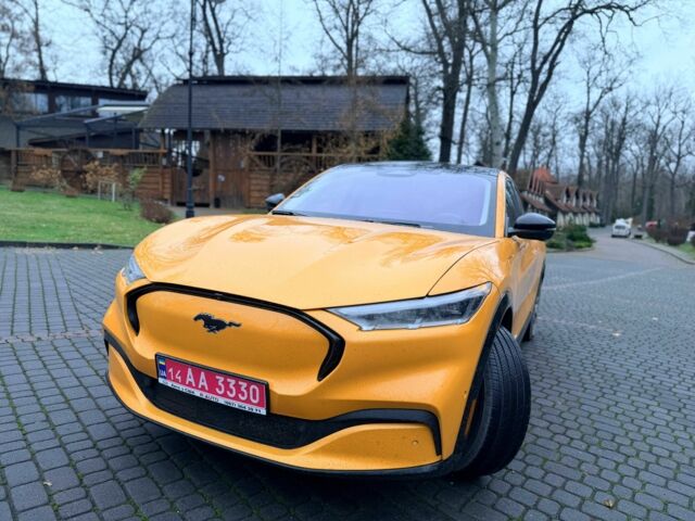 Жовтий Форд Мустанг, об'ємом двигуна 0 л та пробігом 37 тис. км за 28900 $, фото 1 на Automoto.ua