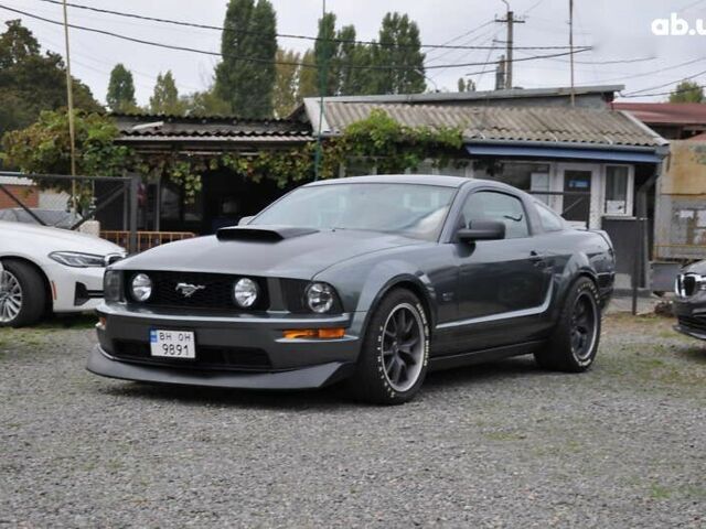 Сірий Форд Мустанг, об'ємом двигуна 4.6 л та пробігом 115 тис. км за 13000 $, фото 1 на Automoto.ua