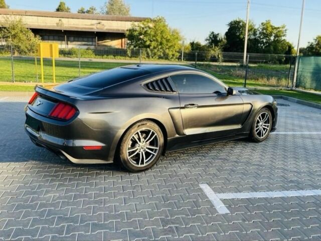 Серый Форд Мустанг, объемом двигателя 2.26 л и пробегом 145 тыс. км за 15200 $, фото 1 на Automoto.ua