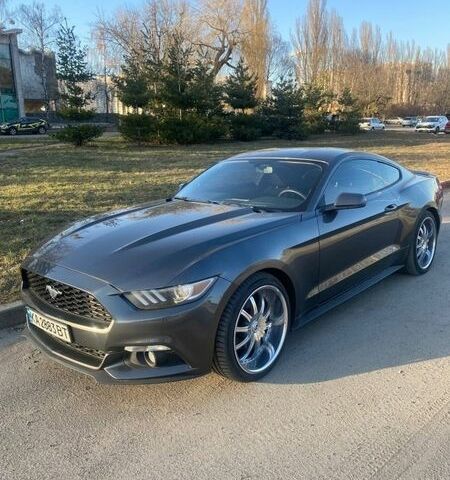 Серый Форд Мустанг, объемом двигателя 2.26 л и пробегом 106 тыс. км за 15800 $, фото 1 на Automoto.ua