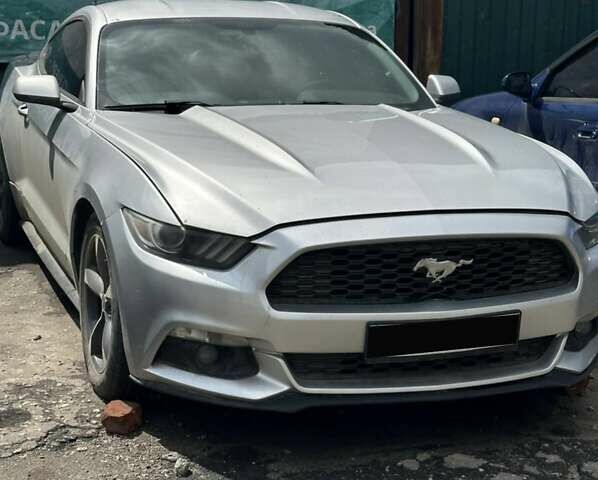 Сірий Форд Мустанг, об'ємом двигуна 2.26 л та пробігом 200 тис. км за 6500 $, фото 1 на Automoto.ua