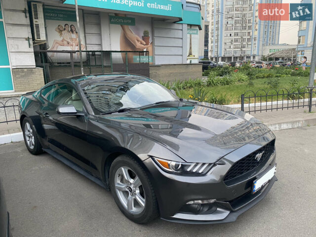 Серый Форд Мустанг, объемом двигателя 2.3 л и пробегом 142 тыс. км за 15500 $, фото 1 на Automoto.ua