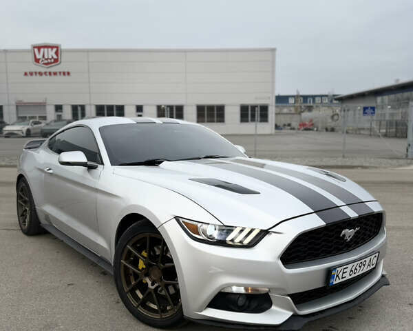 Сірий Форд Мустанг, об'ємом двигуна 2.3 л та пробігом 162 тис. км за 11900 $, фото 1 на Automoto.ua