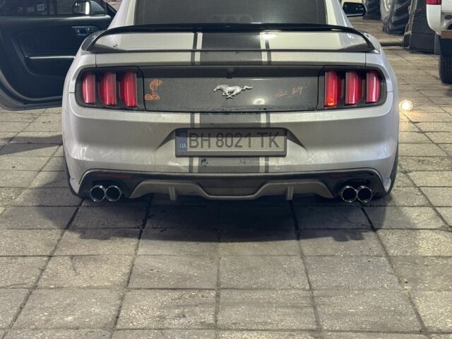 Серый Форд Мустанг, объемом двигателя 2.3 л и пробегом 166 тыс. км за 18000 $, фото 1 на Automoto.ua