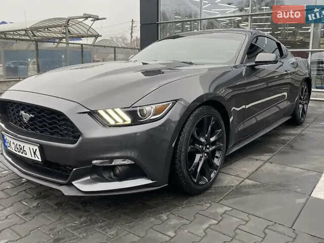 Серый Форд Мустанг, объемом двигателя 2.26 л и пробегом 162 тыс. км за 14999 $, фото 1 на Automoto.ua