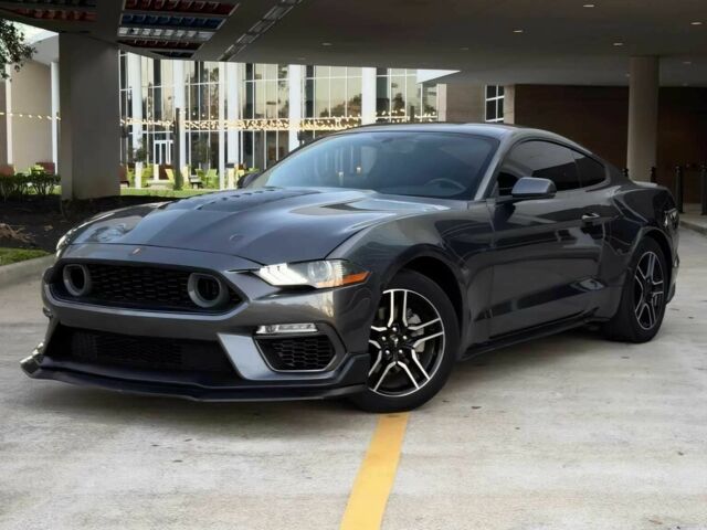 Серый Форд Мустанг, объемом двигателя 2.3 л и пробегом 34 тыс. км за 13450 $, фото 1 на Automoto.ua