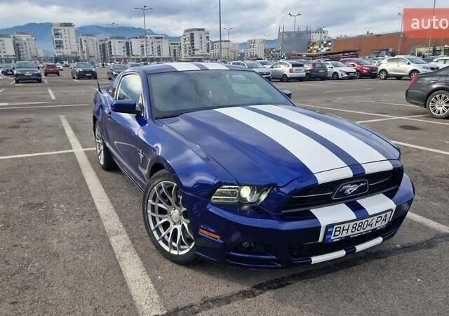Синий Форд Мустанг, объемом двигателя 3.7 л и пробегом 67 тыс. км за 13000 $, фото 1 на Automoto.ua