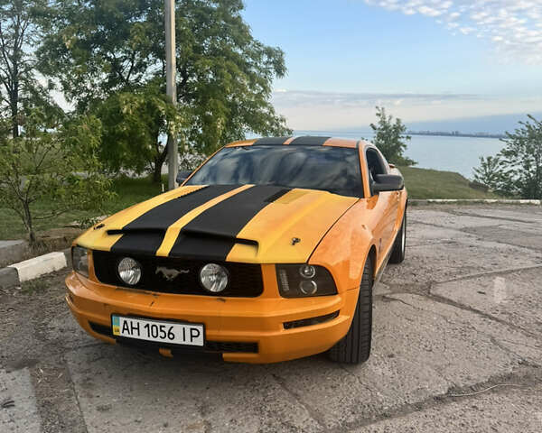 Помаранчевий Форд Мустанг, об'ємом двигуна 4 л та пробігом 91 тис. км за 12000 $, фото 1 на Automoto.ua