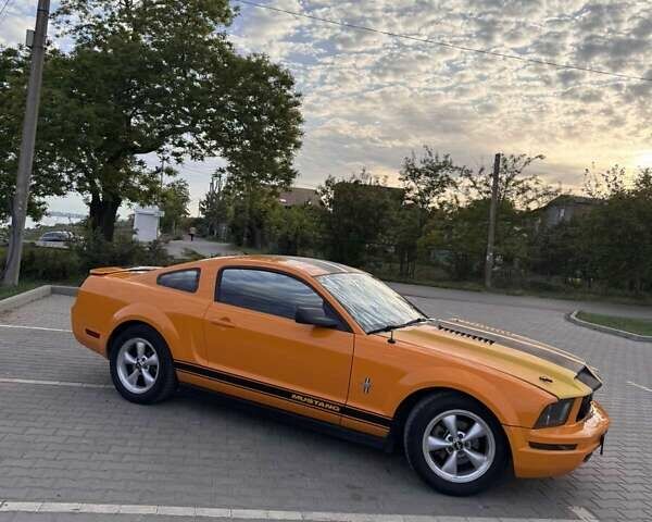 Оранжевый Форд Мустанг, объемом двигателя 4 л и пробегом 92 тыс. км за 9999 $, фото 1 на Automoto.ua
