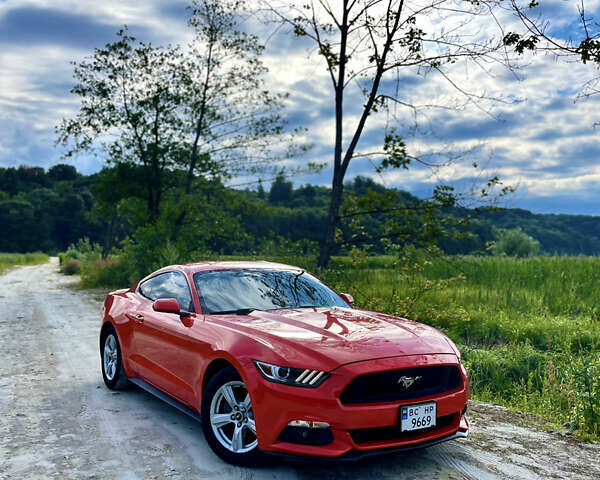 Оранжевый Форд Мустанг, объемом двигателя 2.3 л и пробегом 38 тыс. км за 24500 $, фото 1 на Automoto.ua