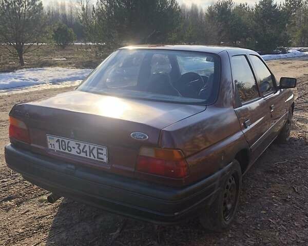 Червоний Форд Оріон, об'ємом двигуна 0 л та пробігом 300 тис. км за 600 $, фото 1 на Automoto.ua