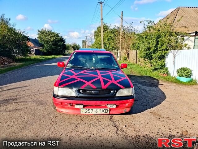 Форд Орион, объемом двигателя 1.6 л и пробегом 240 тыс. км за 1000 $, фото 1 на Automoto.ua