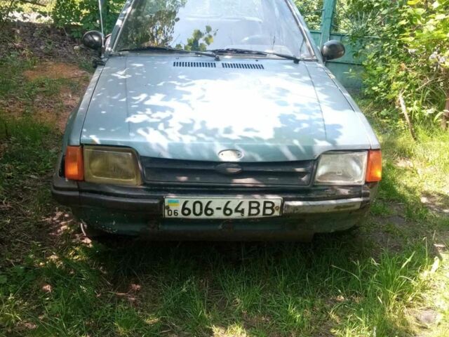 Сірий Форд Оріон, об'ємом двигуна 0 л та пробігом 2 тис. км за 448 $, фото 1 на Automoto.ua