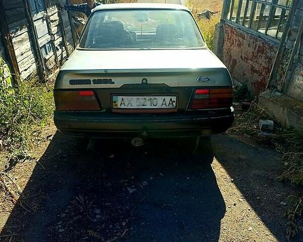 Серый Форд Орион, объемом двигателя 1.6 л и пробегом 74 тыс. км за 1200 $, фото 1 на Automoto.ua