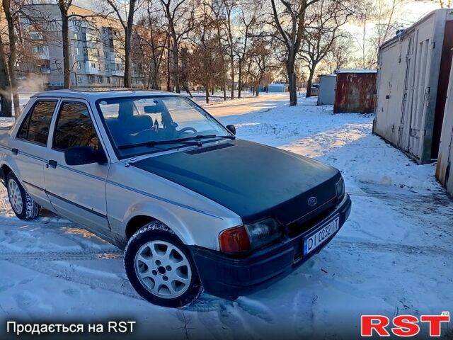Сірий Форд Оріон, об'ємом двигуна 1.4 л та пробігом 0 тис. км за 930 $, фото 1 на Automoto.ua