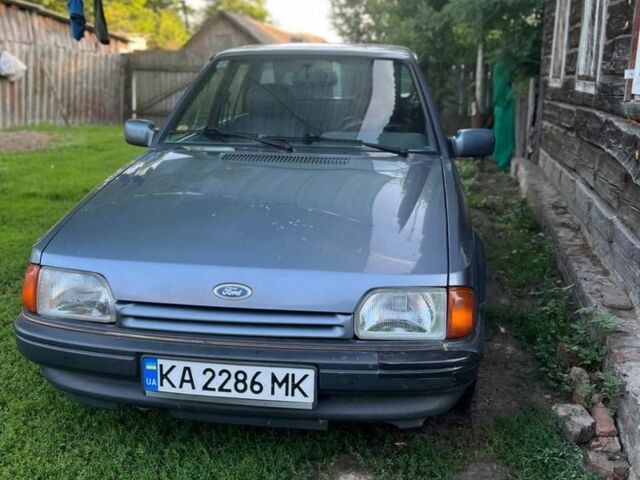 Сірий Форд Оріон, об'ємом двигуна 1.6 л та пробігом 151 тис. км за 905 $, фото 1 на Automoto.ua