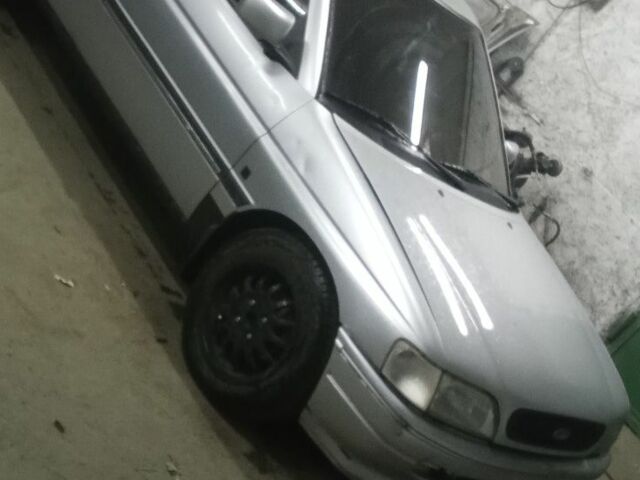 Серый Форд Орион, объемом двигателя 1.6 л и пробегом 300 тыс. км за 1250 $, фото 1 на Automoto.ua