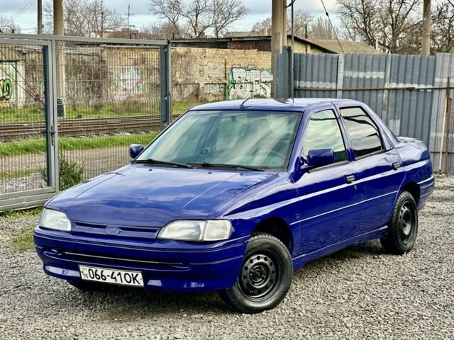 Синий Форд Орион, объемом двигателя 1.4 л и пробегом 98 тыс. км за 999 $, фото 1 на Automoto.ua
