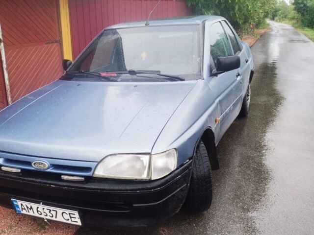 Синий Форд Орион, объемом двигателя 1.6 л и пробегом 88 тыс. км за 1200 $, фото 1 на Automoto.ua