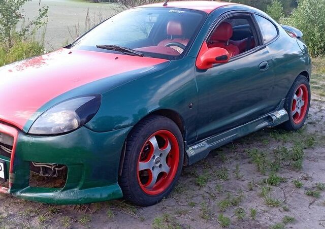 Зелений Форд Пума, об'ємом двигуна 1.7 л та пробігом 150 тис. км за 2000 $, фото 1 на Automoto.ua