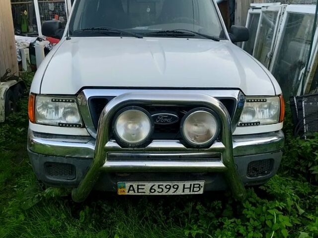 Белый Форд Рейнджер, объемом двигателя 4 л и пробегом 190 тыс. км за 6500 $, фото 1 на Automoto.ua