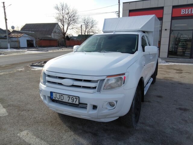 Белый Форд Рейнджер, объемом двигателя 2.5 л и пробегом 200 тыс. км за 10000 $, фото 1 на Automoto.ua