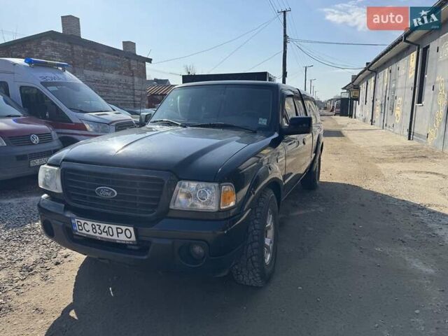 Черный Форд Рейнджер, объемом двигателя 4 л и пробегом 200 тыс. км за 4500 $, фото 1 на Automoto.ua