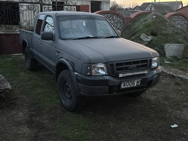 Серый Форд Рейнджер, объемом двигателя 2.5 л и пробегом 250 тыс. км за 4300 $, фото 1 на Automoto.ua
